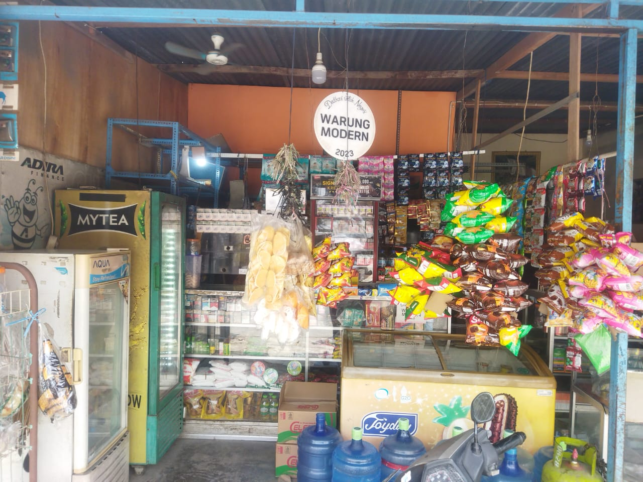 Suasana Toko Syahrul